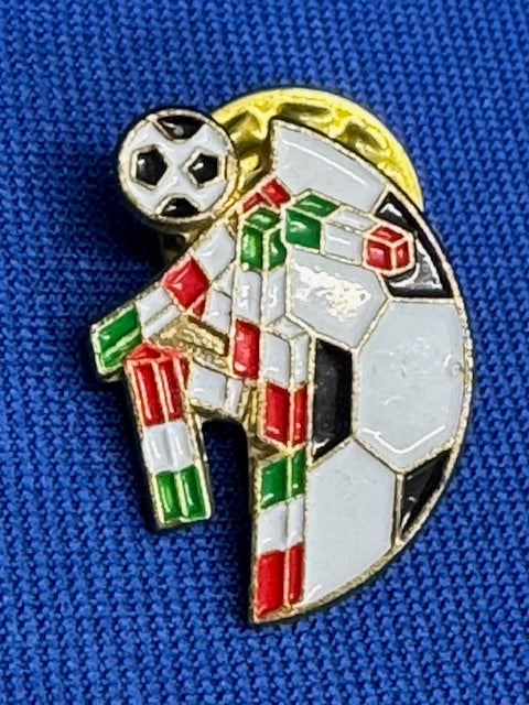Italia 90 Pin Badge