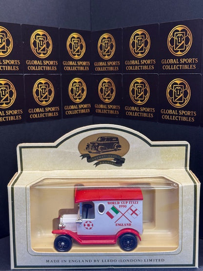 Italia 90 Lledo Car