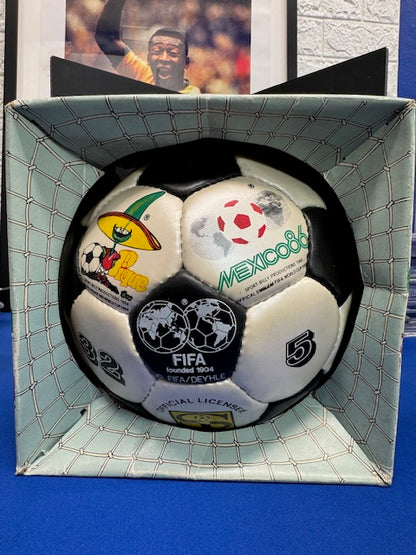 Mexico 86 Original Football Size 5 in Box.