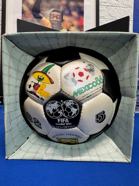 Mexico 86 Original Football Size 5 in Box.