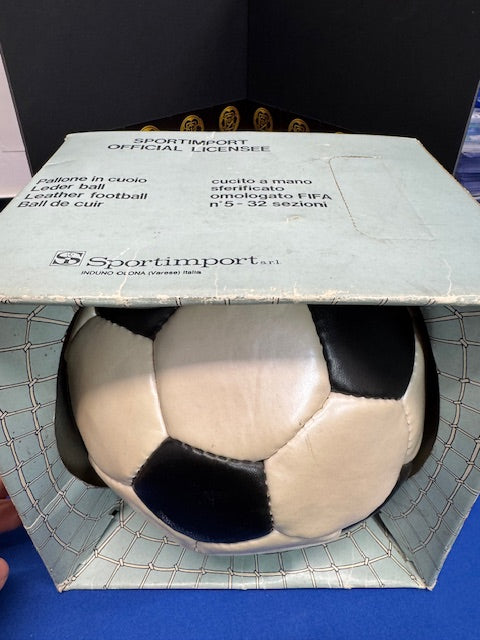 Mexico 86 Original Football Size 5 in Box.