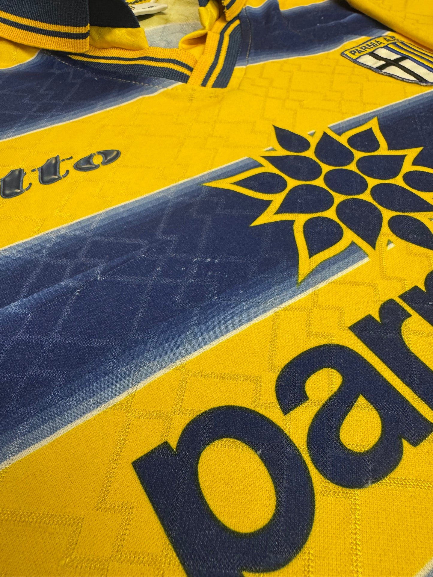 Parma 1988/99 Large Home