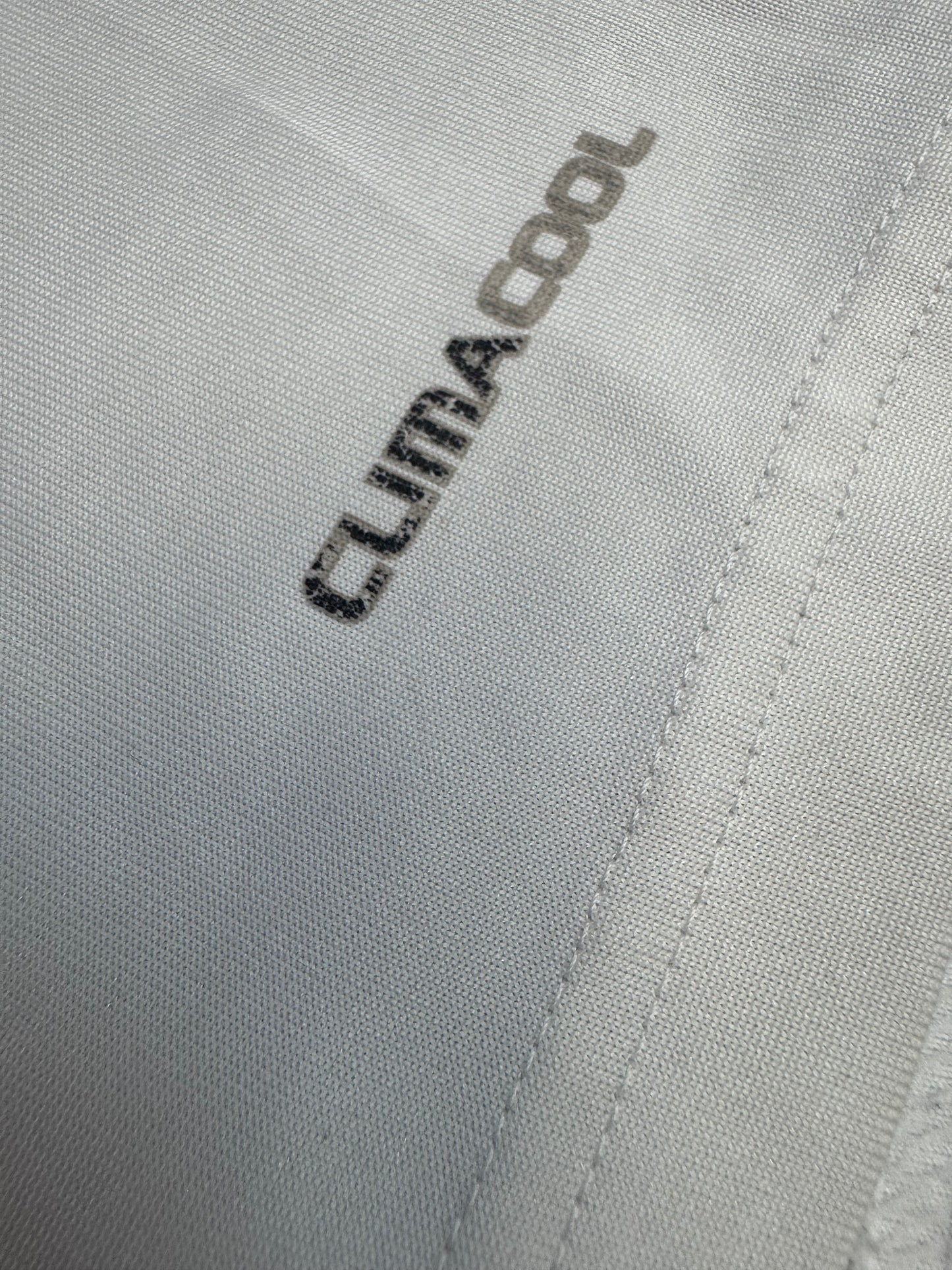 Real Madrid 2009/10 - Medium