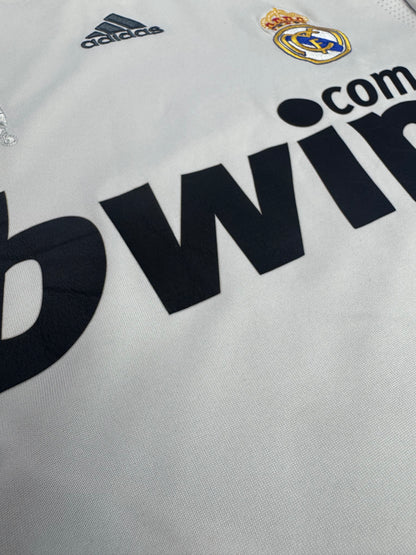 Real Madrid 2009/10 - Medium