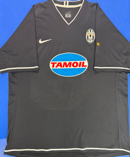 Juventus Away - 2006/07 (Some sponsor damage)