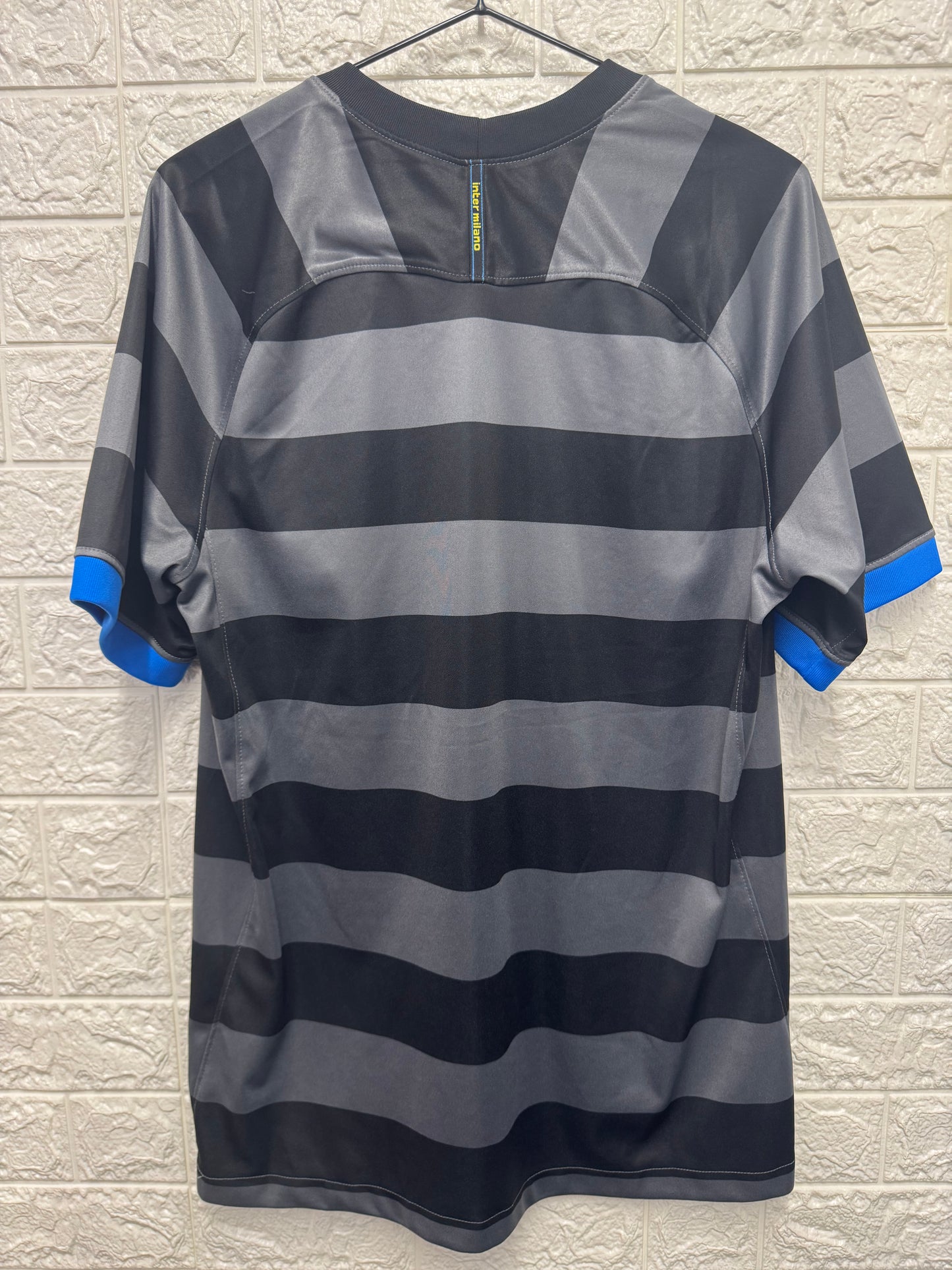 Inter Milan Away Shirt Medium VGC